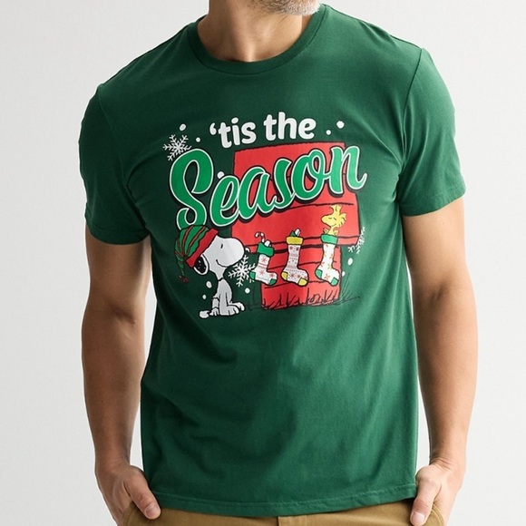 🆕 Peanuts Snoopy Short Sleeve Graphic Tee Holiday Tis the Season Unisex M Green - Picture 1 of 5